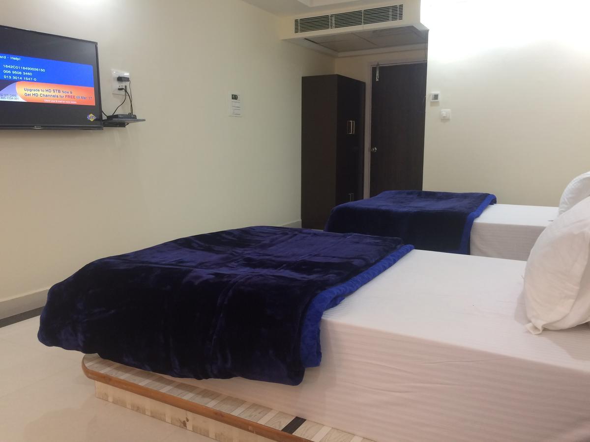 Hotel Platinum Plaza Rohtak エクステリア 写真