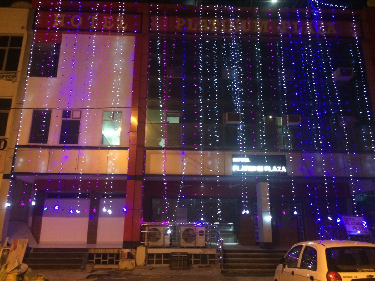 Hotel Platinum Plaza Rohtak エクステリア 写真